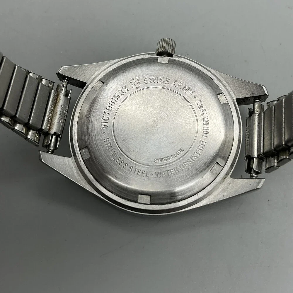Victorinox Swiss Army Cavalier Mens Watch 34mm Black Dial NON WORKING For Parts
